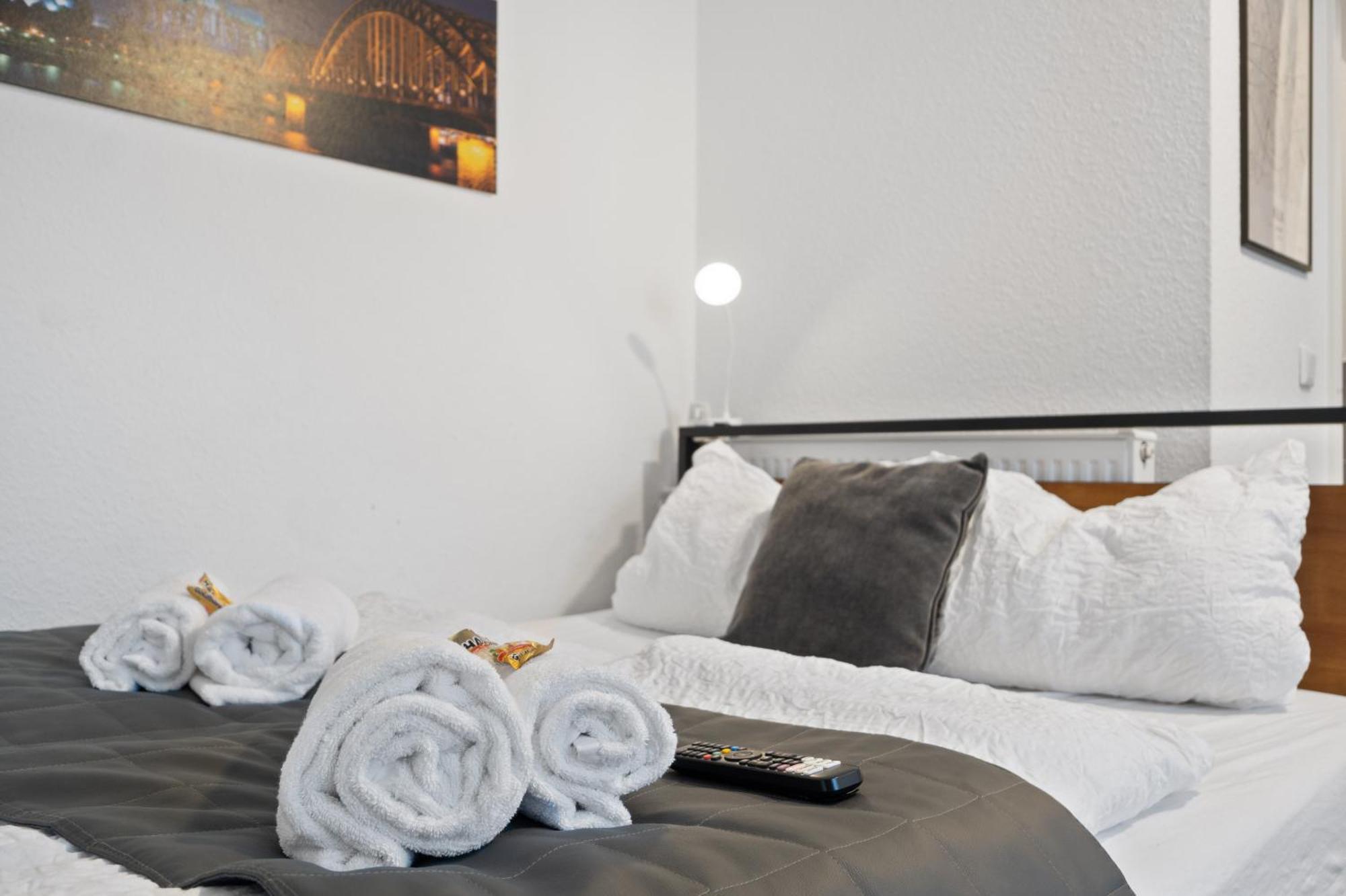 Modernes Apartement Am Rhein In Ruhiger Lage Keulen Buitenkant foto